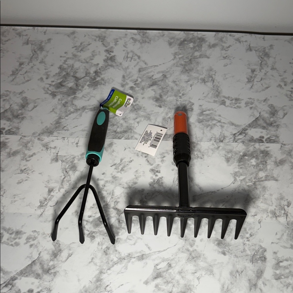 Garden Tool Set with Black/Orange and Black/Teal Handles Set of 2